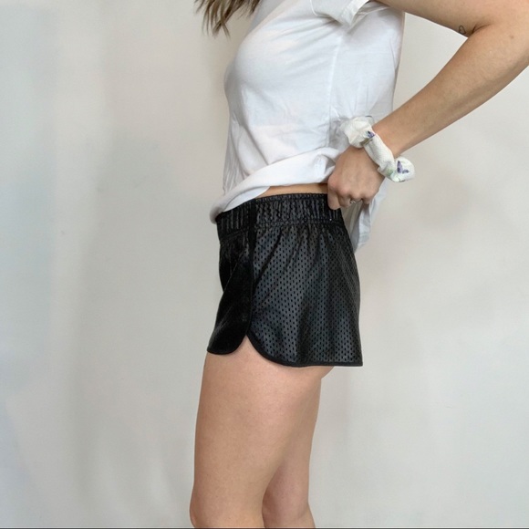 RORY BECA perforated vegan leather shorts 1671 - Picture 2 of 9